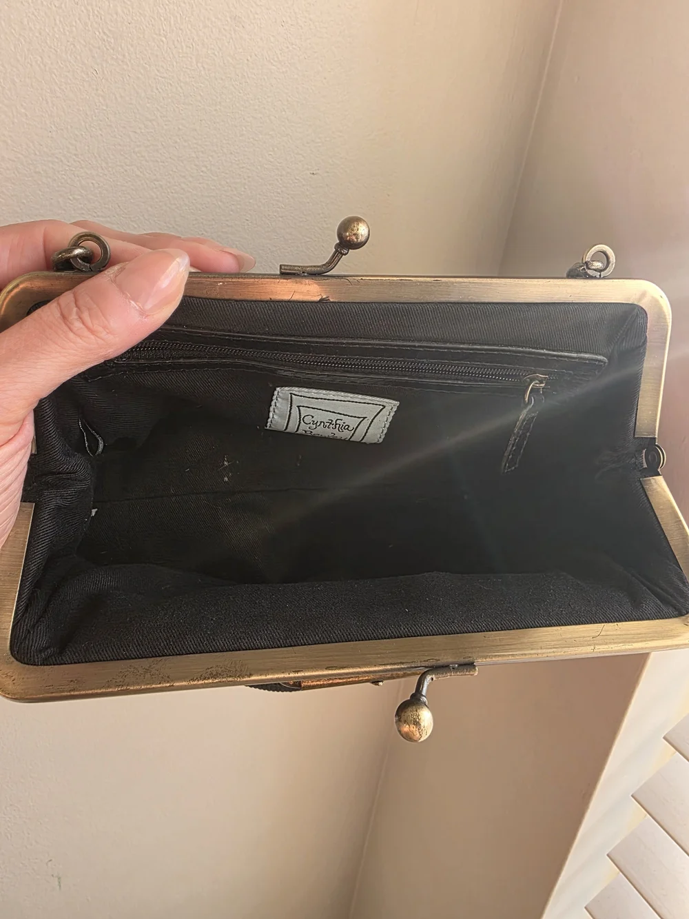 Vintage Cynthia Rowley Y2K Black Leather Kisslock Chain Purse Bag